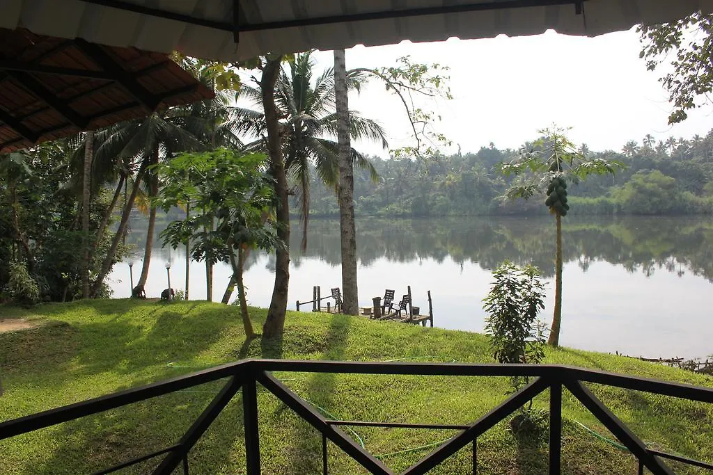 Pearl Spot Bed & Breakfast Nedumbassery