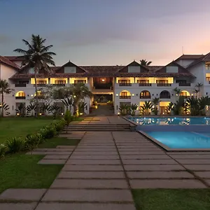 Estuary Sarovar Premiere Island Poovar
