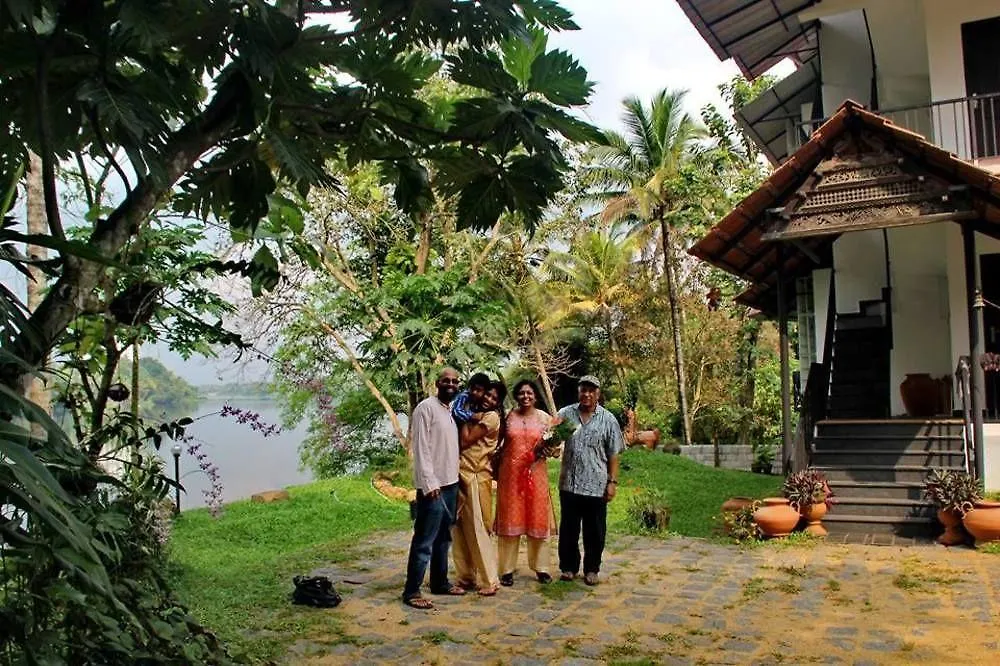 Pearl Spot Bed and Breakfast Nedumbassery Indien