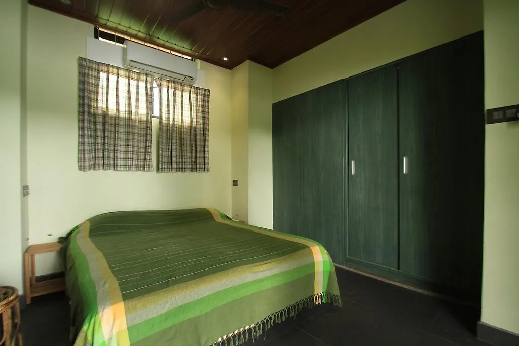 Pearl Spot Bed and Breakfast Nedumbassery 3*,
