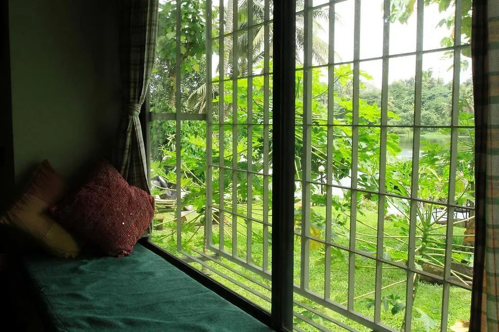 Pearl Spot Bed and Breakfast Nedumbassery Bed & Breakfast