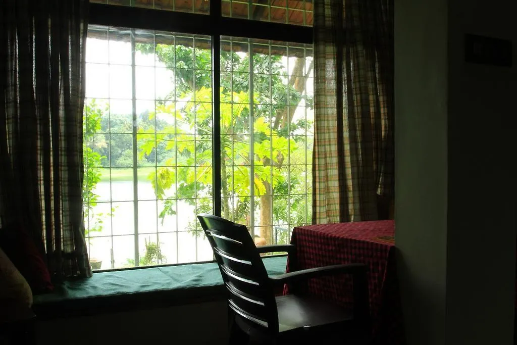 Pearl Spot Bed and Breakfast Nedumbassery 3*,